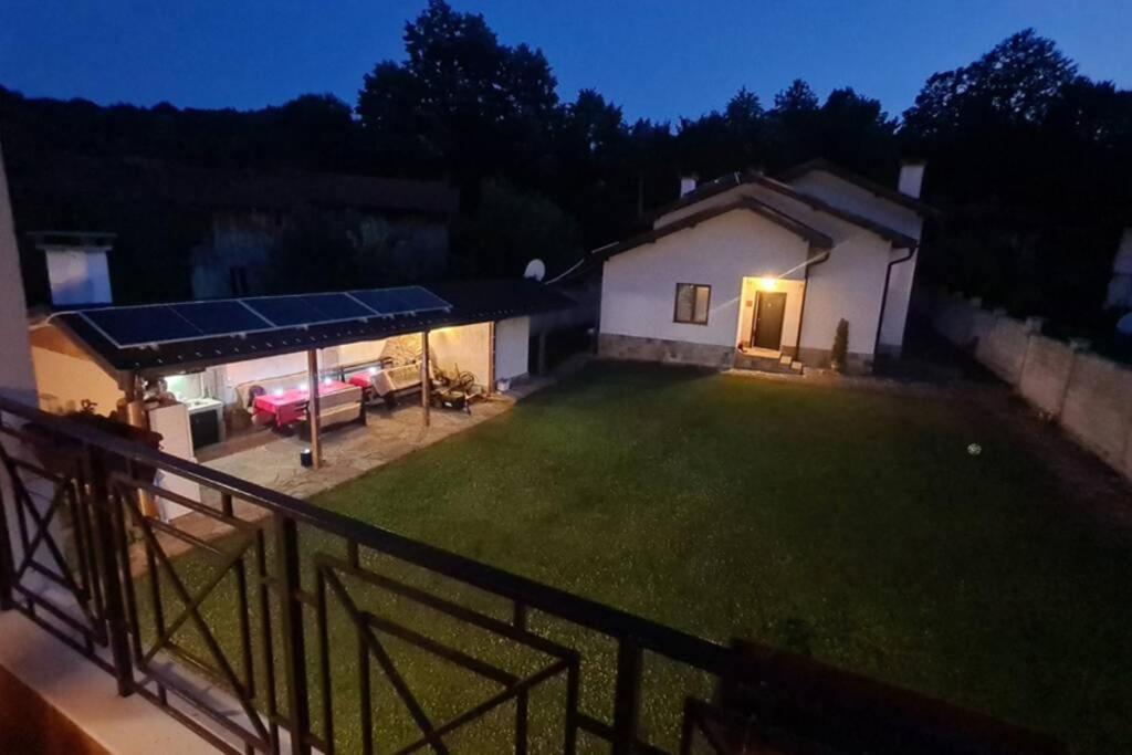 Двете Къщи В Планината Villa เบลีโอซุม ภายนอก รูปภาพ