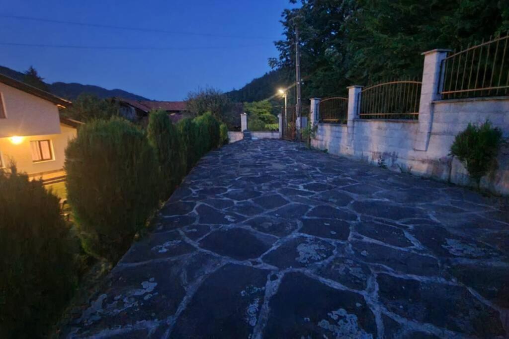 Двете Къщи В Планината Villa เบลีโอซุม ภายนอก รูปภาพ